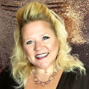 Meet your Posher, Debbie